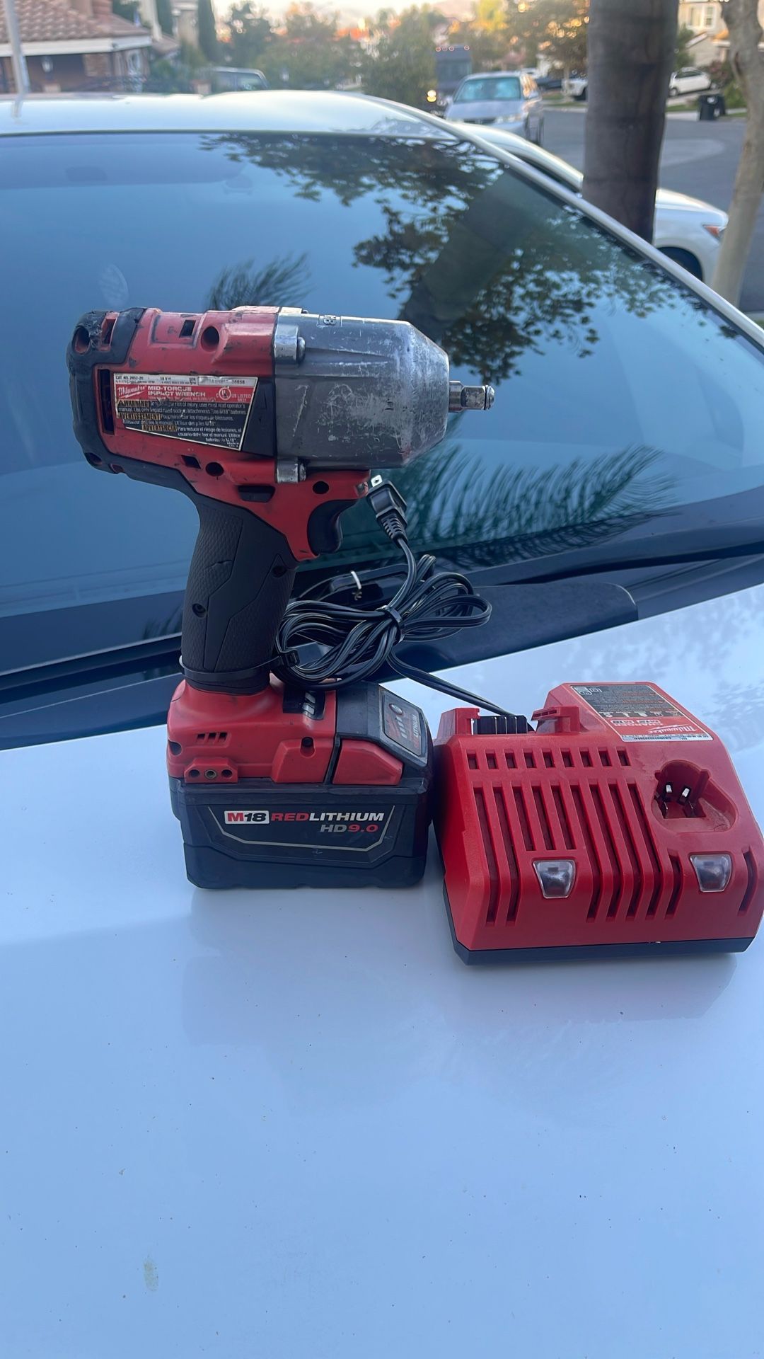 3/8 Drive Impact Wrench With Battery And Charger
