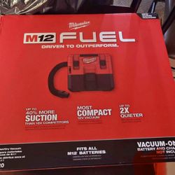 M22 Fuel Milwaukee Vacuum