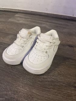 New toddler white Nikes