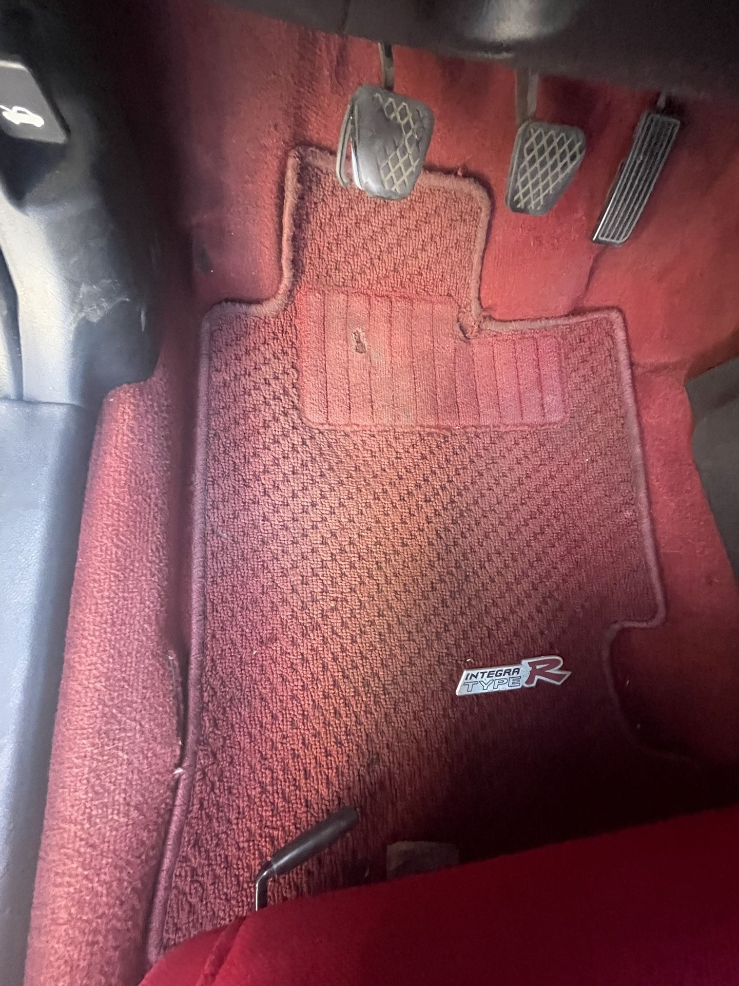 DC5 TYPE RED CARPET AND MATS