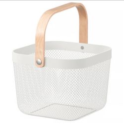 ikea basket ($5 each / $25 for 6)