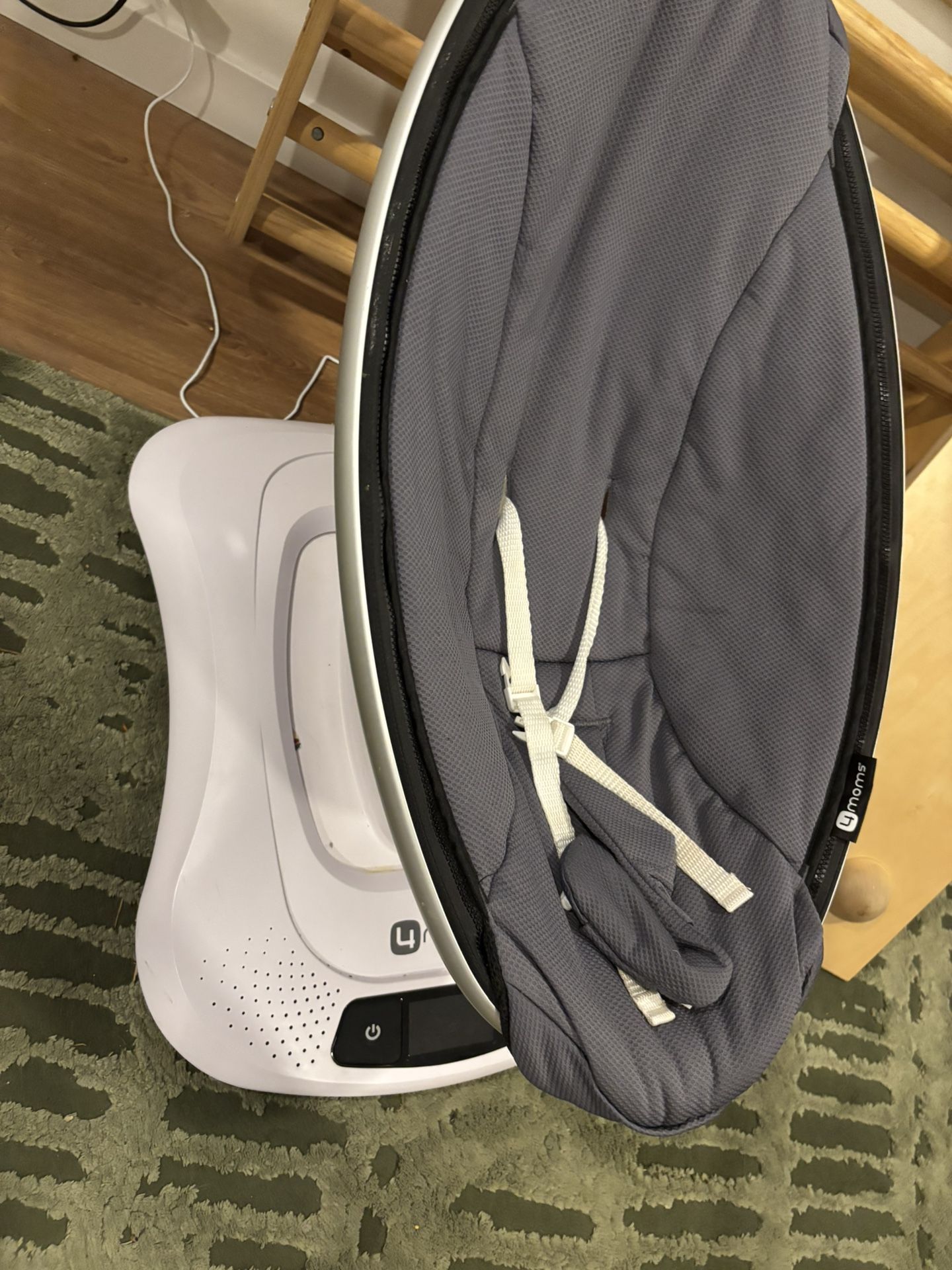 Mamaroo 4 Mom’s Baby Swing