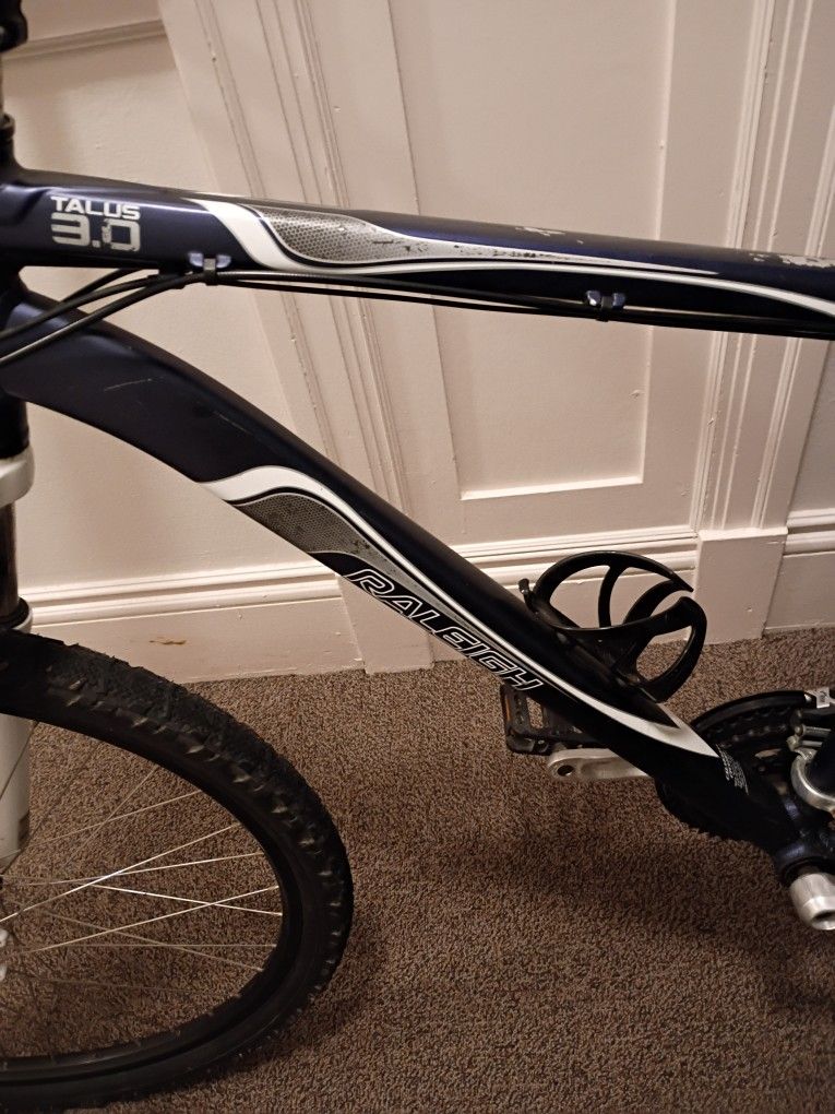 Raleigh talus 3.0 mountain bike