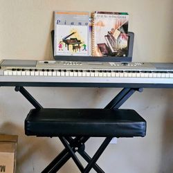 Yamaha Portable Grand DGX-230 Keyboard