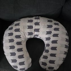 Dream On Me Nursing Pillow and Positioner