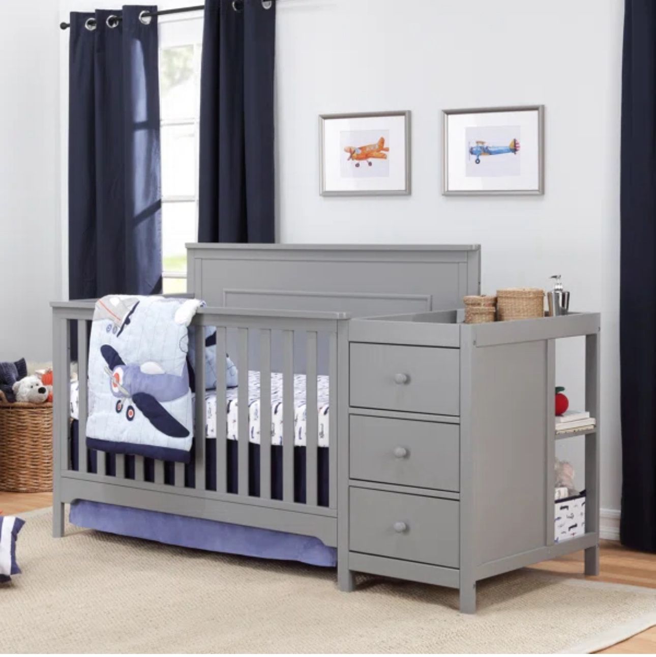 Grey Dakota 4-in-1 Convertible Crib And Changing Station