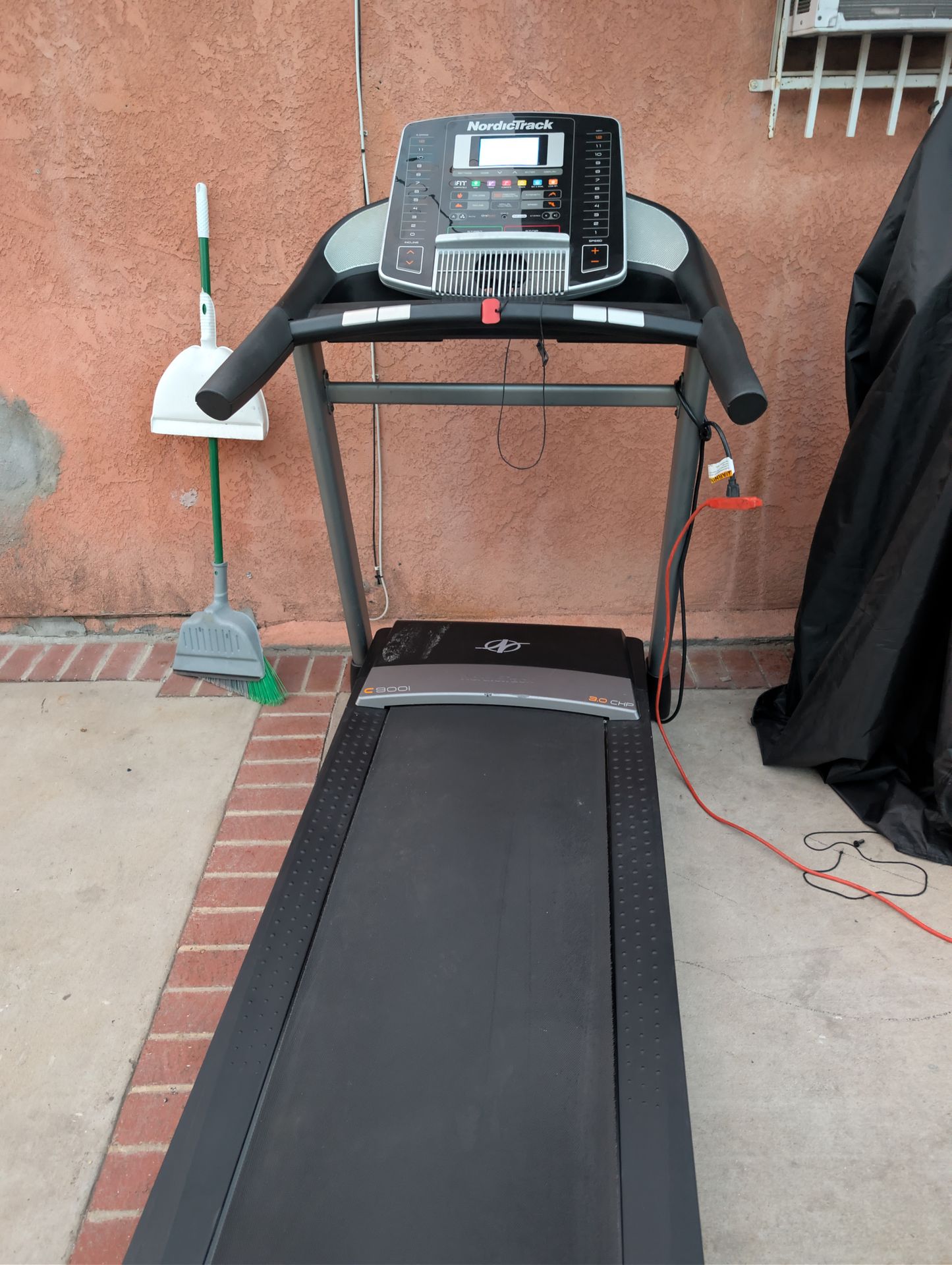 Nordictrack treadmill / caminadora