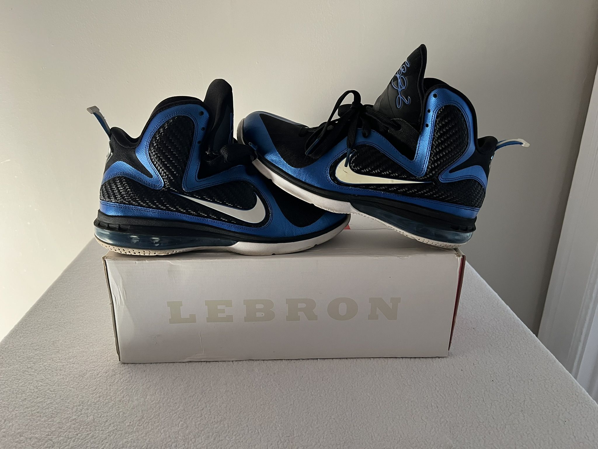 Nike LeBron 9 Kentucky