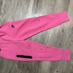 Medium Nike Tech Pants 