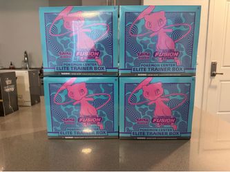 Pokémon Center Fusion Strike ETB.