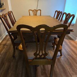 Pennsylvania House Antique Cherry Wood Dining Set And Buffet 