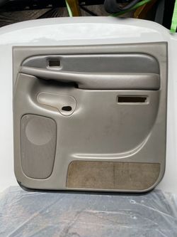 Yukon Xl RR door panel