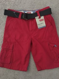New with tags Levi’s shorts (size 8)