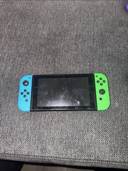 Nintendo Switch BANNED HAC-001 With Controllers