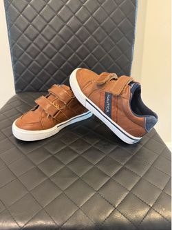 Toddler Boys Nautica Brown & blue shoes - Size 9C