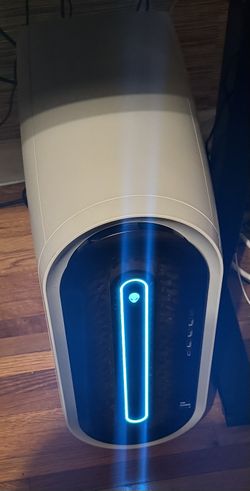 Alienware Aurora R13 Gaming PC + Monitor – RTX 3070 / i7-12700KF / 32GB / 2TB SSD + 240Hz Monitor