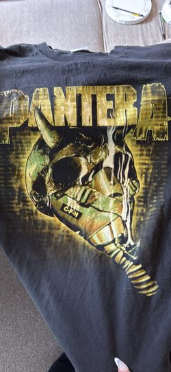 Vintage Pantera Cowboys from hell smokin’ in 99 t-shirt