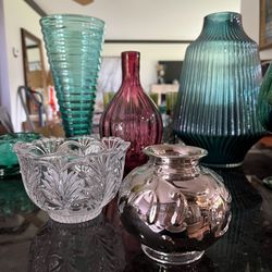 9 Lovely Glass Vases. 