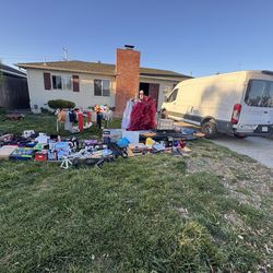 Yard sale 248 eureka Ct 3/27  7-4pm