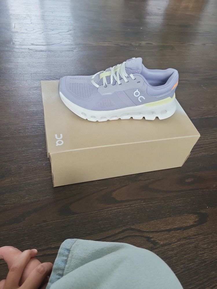 Cloudrunner 2 Womens 8.5