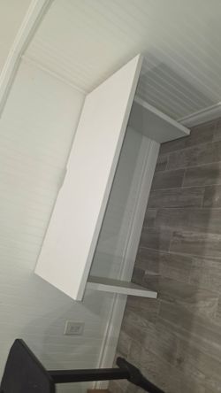 White wood desk