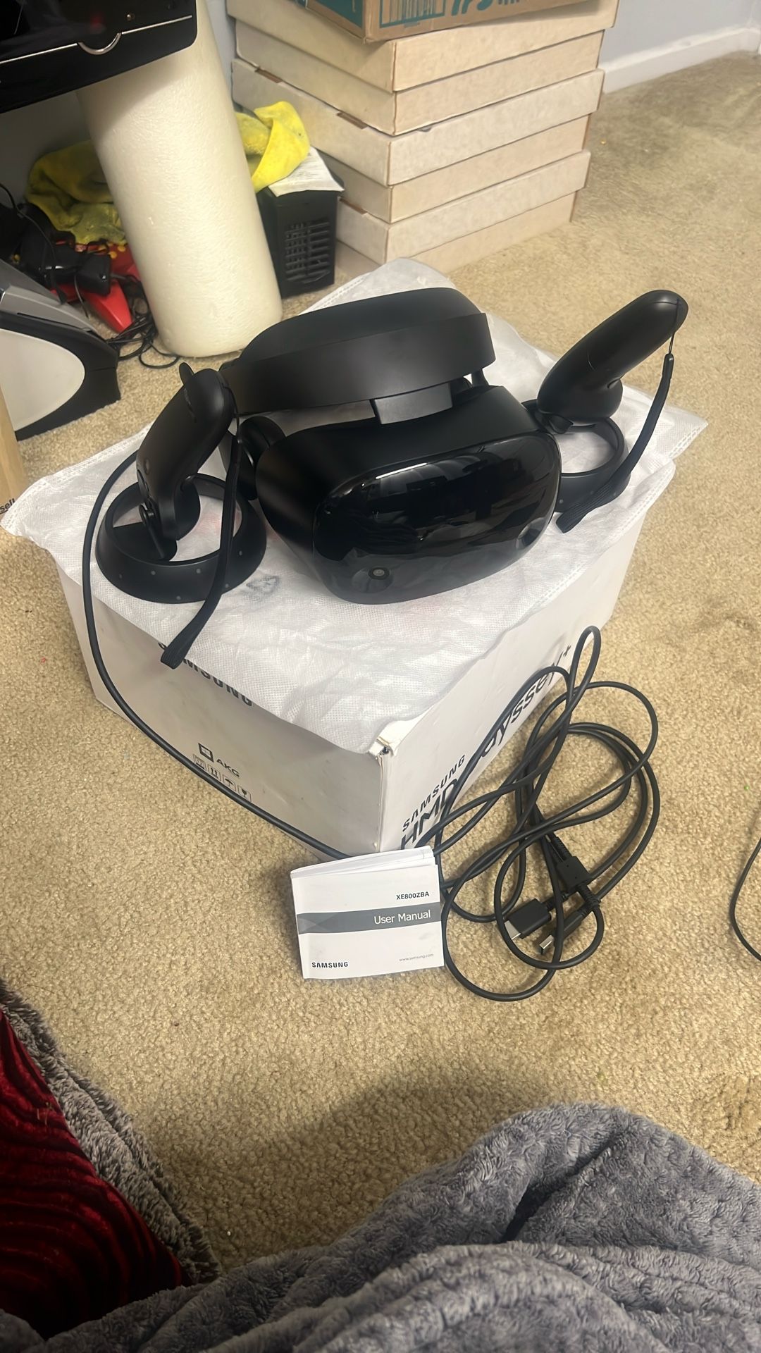 Samsung HMD Odyssey XR800ZBA-HC1US