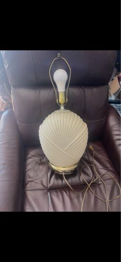 Vintage Cream Ceramic Table Lamp