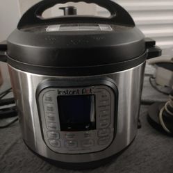 Insta Pot Pressure Cooker.