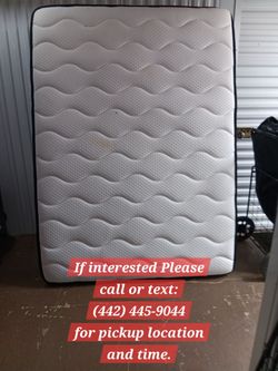 Full Size Matress - Great condition!