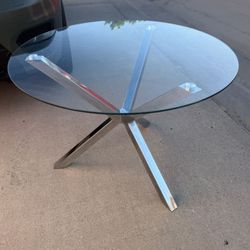 Contemporary Round Glass Table Top With Chrome Cross Leg  Base Dining Table (Seats 4)
