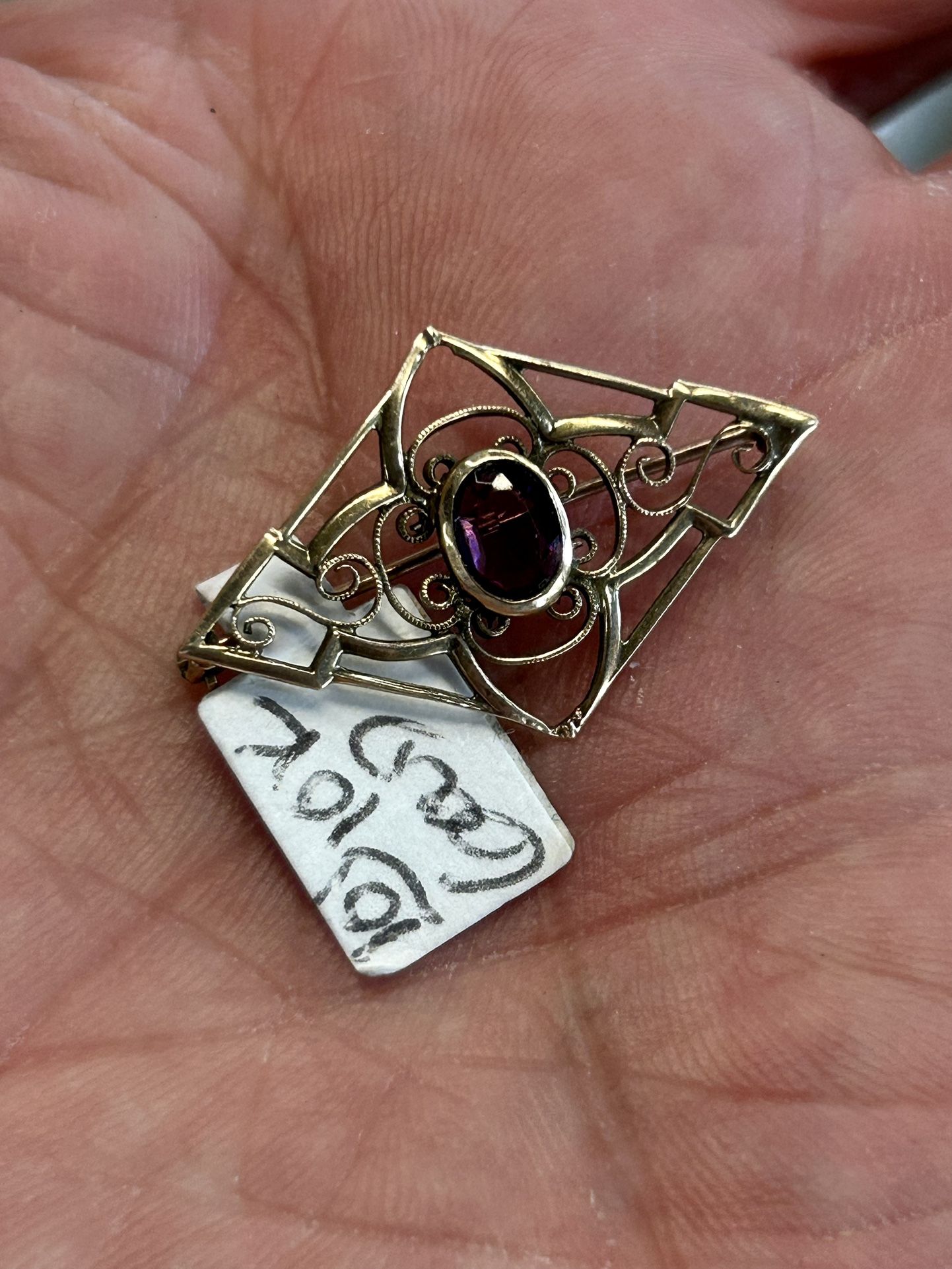 10k Gold And Gemstone Pendant 100