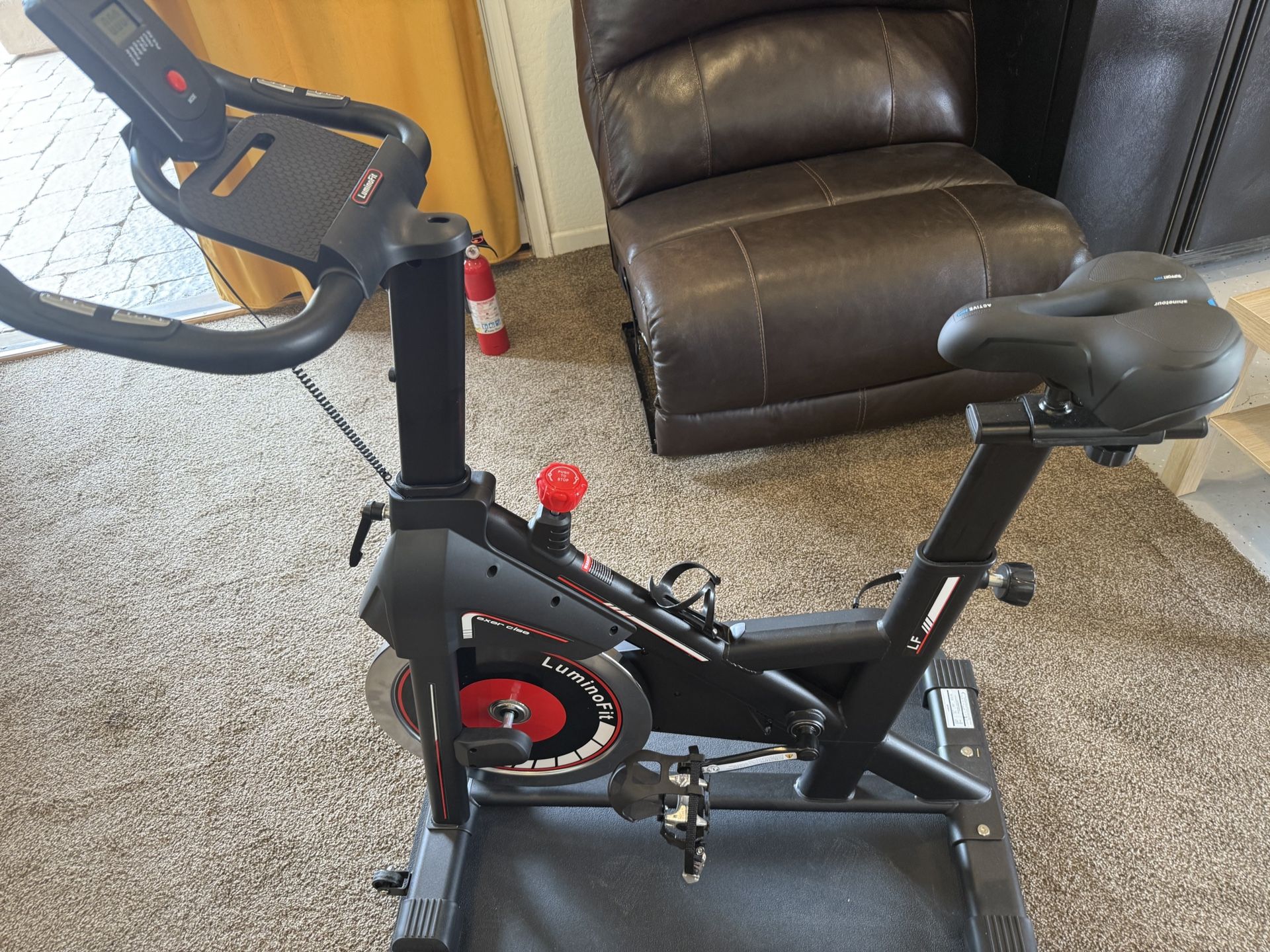 Lumino Fit EK-8271 Exercise Spin Bike