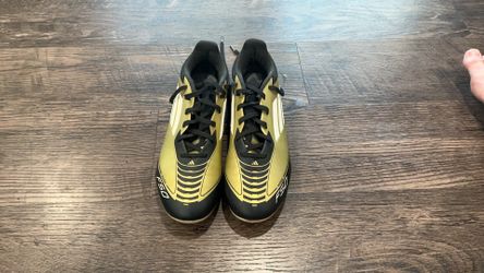 Messi’s adidas F50 size 8.5