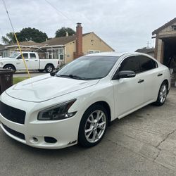 2014 Nissan Maxima