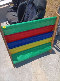 Kids bookshelf