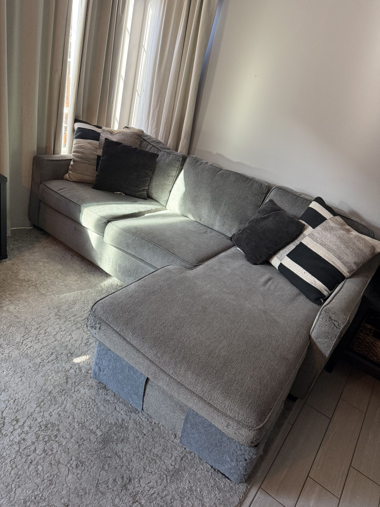MOVING SALE!! Bob’s Furniture couch