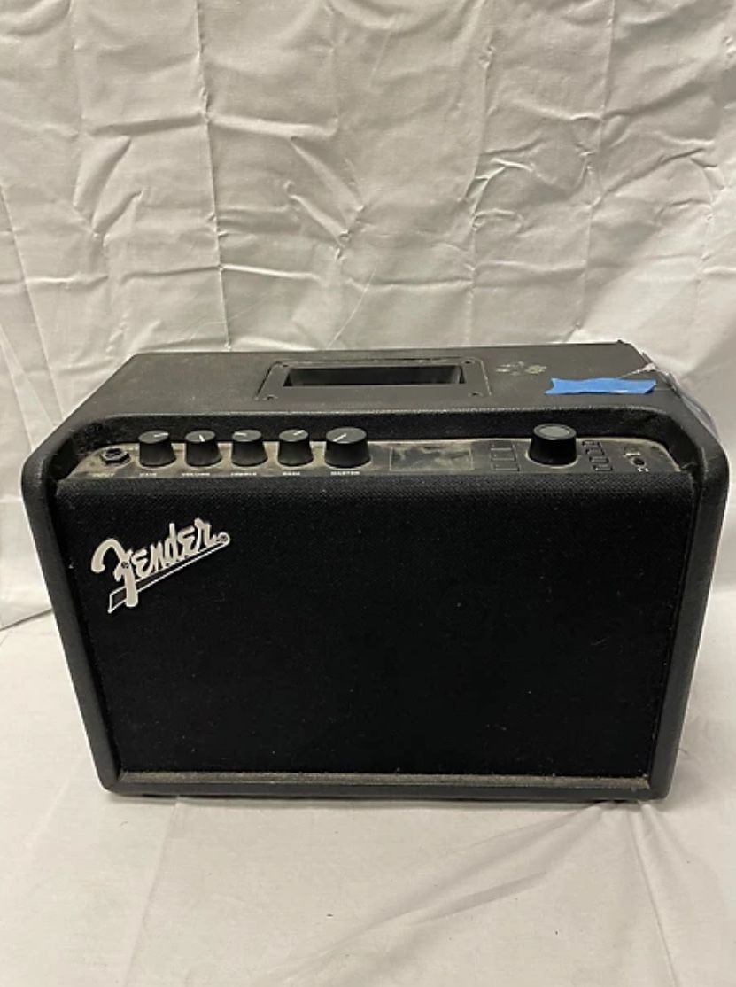 Fender Mustang GT40 Digital Modeling Guitar Amplifier - 40W Combo Amp