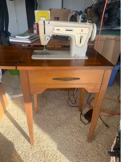 Vintage Singer Fashion Mate 237 Sewing Machine w/ Original Cabinet – Works Perfectly