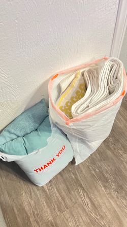 Queen size Bedding