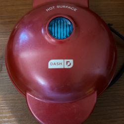 Mini Gingerbread Waffle Maker 🧇 