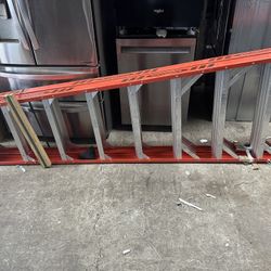 ladder standing 20 foot fiberglass new 