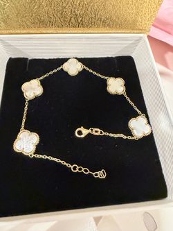 10k solid motif bracelet