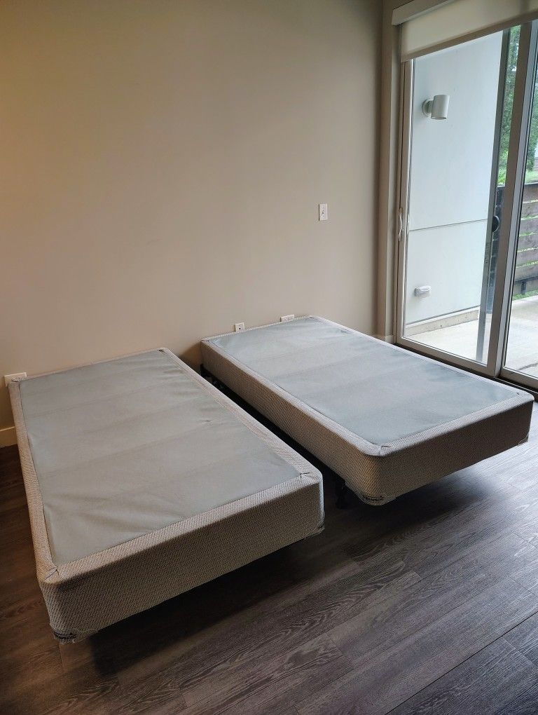 2 Twin Bed Frames Plus 2 Therapedic Box Springs