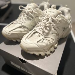 Balenciaga Track Sneaker white