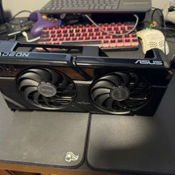 AMD Radeon RX 7800 XT