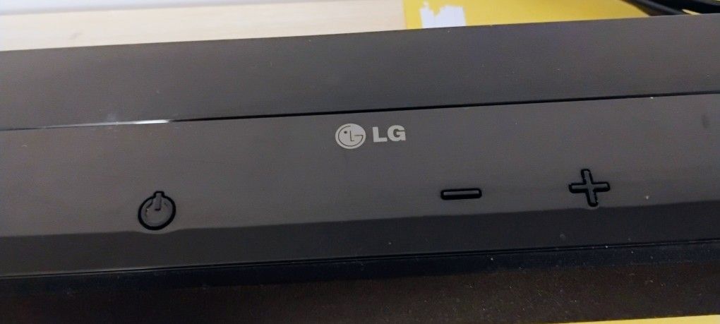 LG SOUND BAR SPEAKER