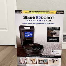 Shark IQ Robot Self-Empty® XL Vacuum with Self-Empty Base, Home Mapping, RV1002AE, New