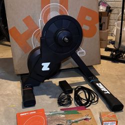 Zwift Hub Smart Bike Trainer w/ Zwift Cog + Zwift Click. Wahoo