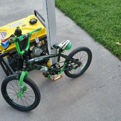 Dynacraft Surge 18 Inch Kids Bike (#25785)