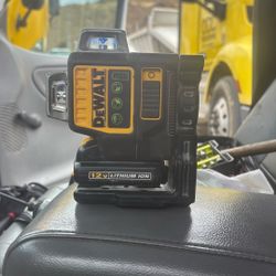 DeWalt 12V Max 3 x 360 Green Line Laser